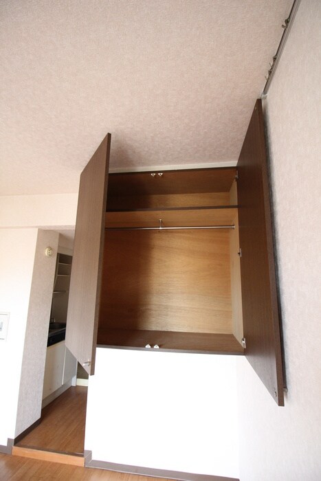 物件内観写真13　(収納)