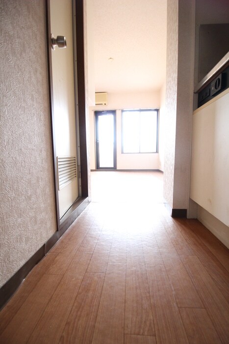 物件内観写真22　(廊下)