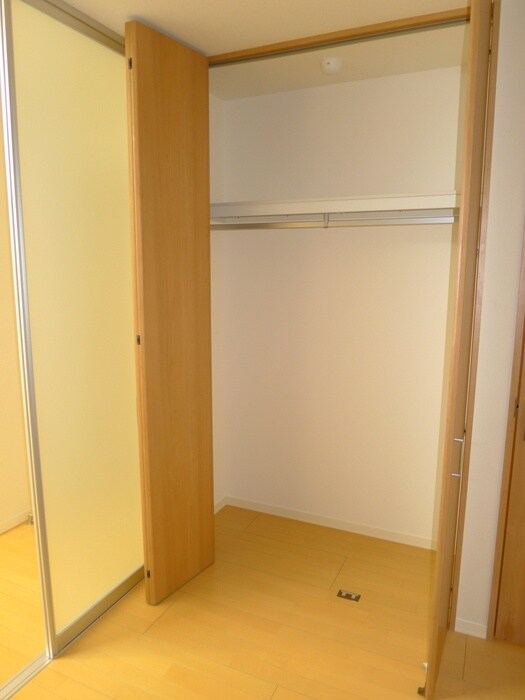 物件内観写真13　(収納)