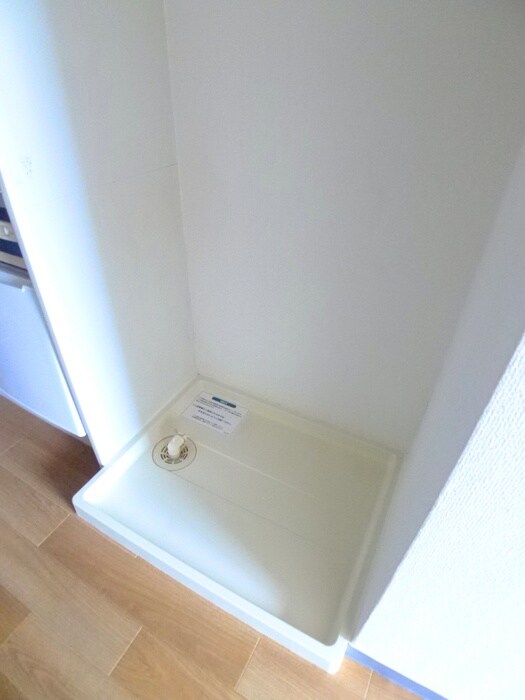 物件内観写真13　(洗濯機置場)