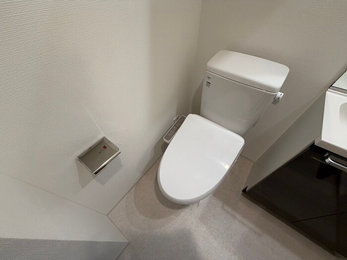物件内観写真14　(トイレ)