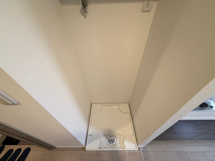 物件内観写真15　(洗濯機置場)