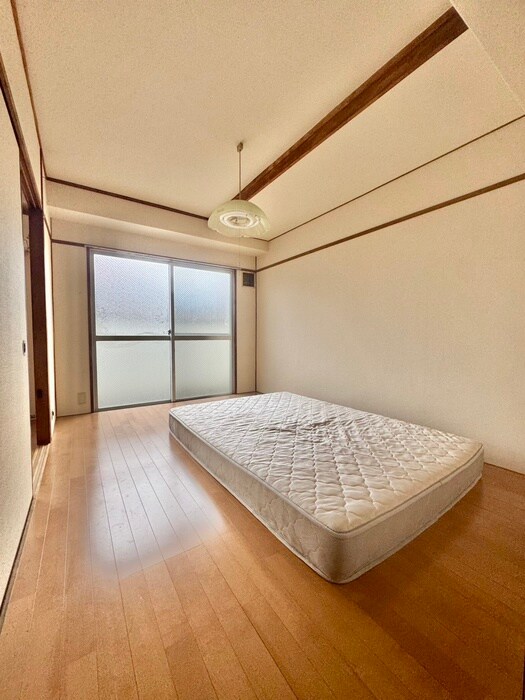 物件内観写真3　(居室)