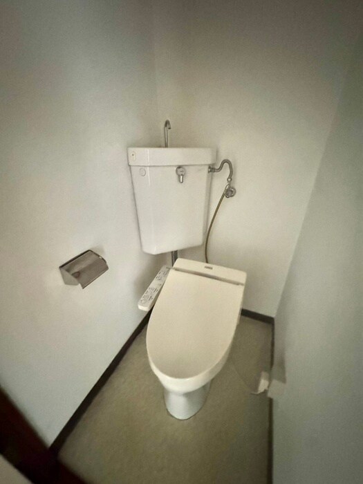 物件内観写真9　(トイレ)