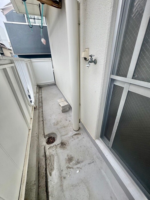 物件内観写真10　(洗濯機置場)