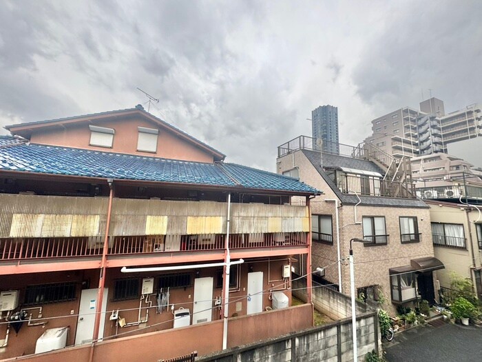 物件内観写真12　(室内からの展望)