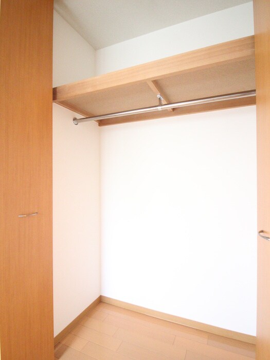 物件内観写真10　(収納)