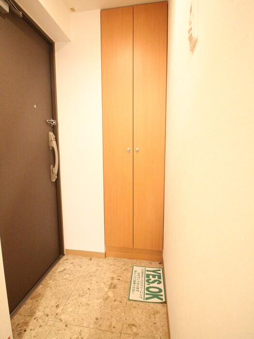 物件内観写真15　(玄関)