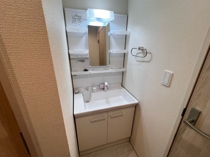 物件内観写真10　(洗面)