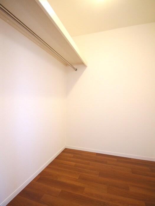 物件内観写真15　(収納)