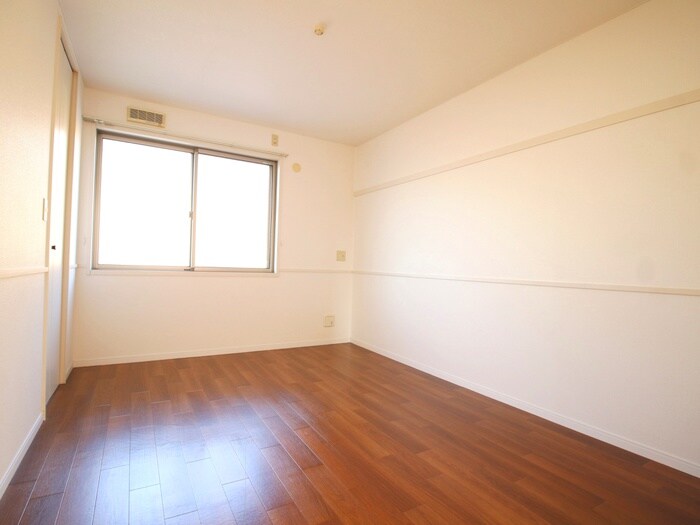 物件内観写真16　(居室)