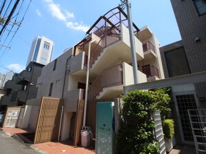 ベルハイム初台外観写真