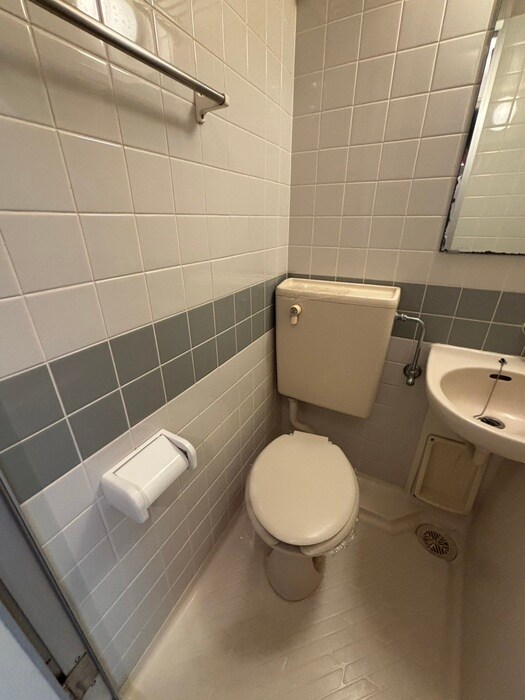 物件内観写真12　(トイレ)