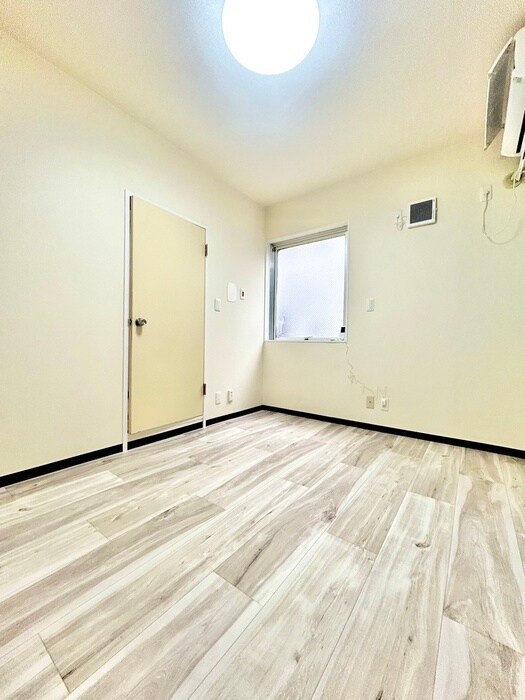 物件内観写真18　(居室)