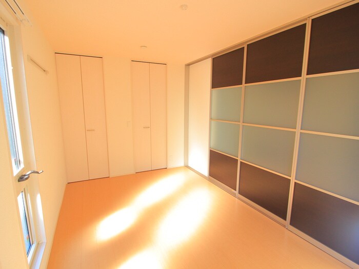 物件内観写真9　(居室)