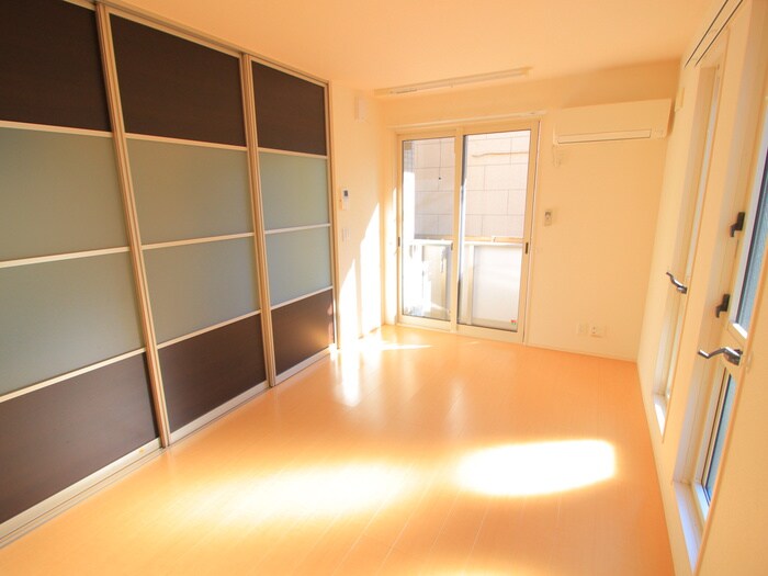 物件内観写真10　(居室)