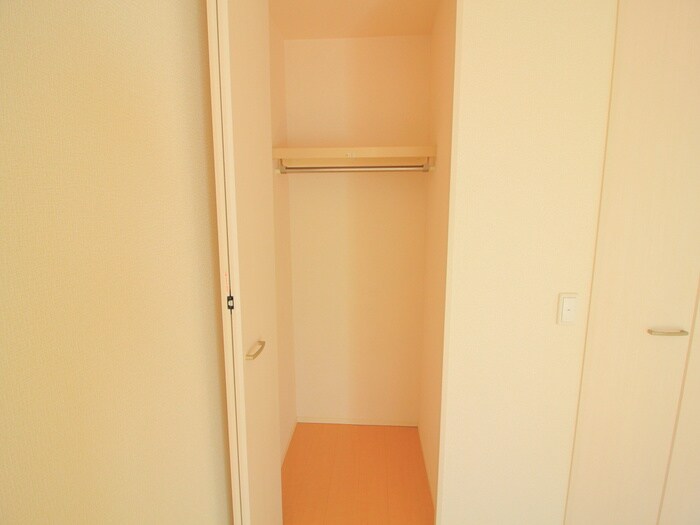 物件内観写真11　(収納)