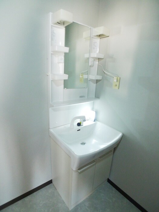 物件内観写真9　(洗面)