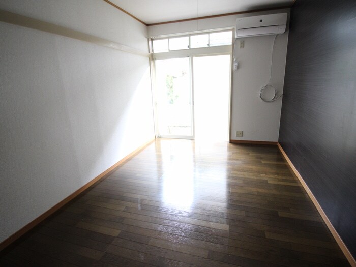 物件内観写真22　(居室)