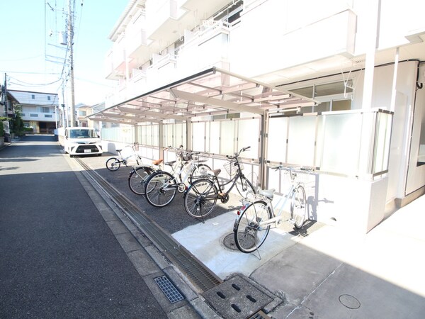 駐輪場