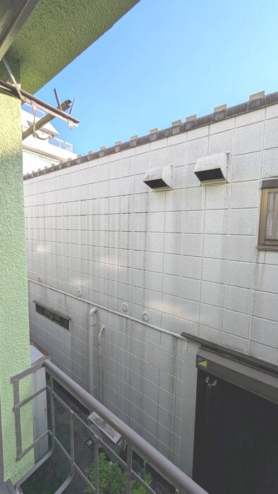 物件内観写真17　(室内からの展望)