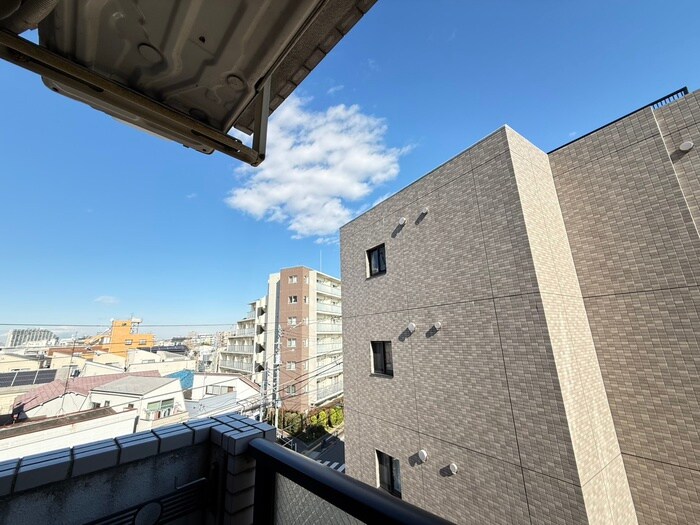 物件内観写真17　(室内からの展望)