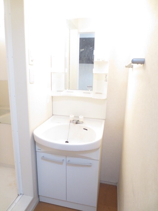 物件内観写真8　(洗面)