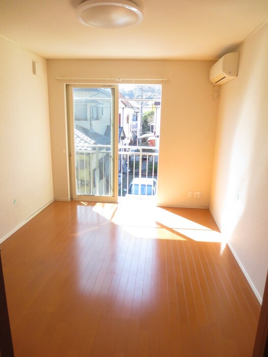 物件内観写真11　(居室)