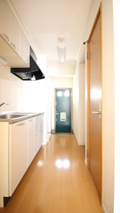 物件内観写真12　(洗濯機置場)