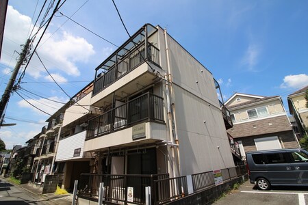 ヤエネ細田外観写真