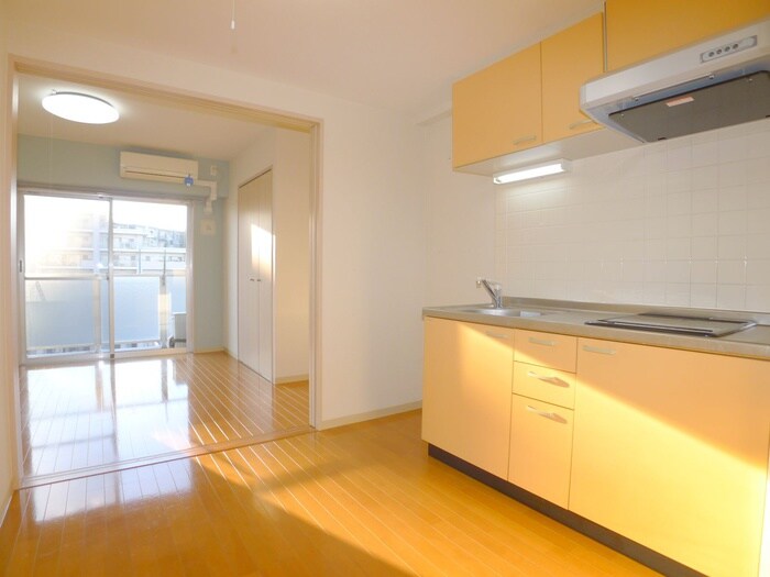 物件内観写真10　(室内からの展望)