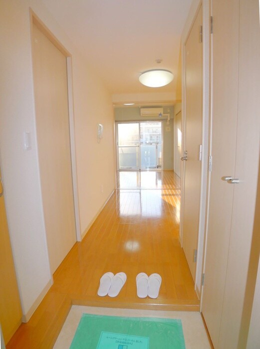 物件内観写真17　(廊下)