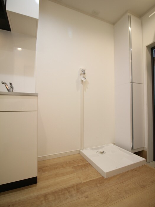 物件内観写真10　(洗濯機置場)