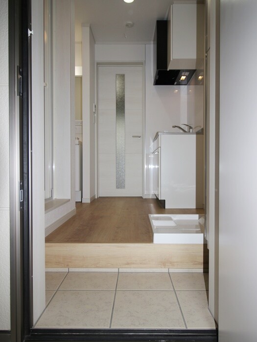 物件内観写真13　(玄関)