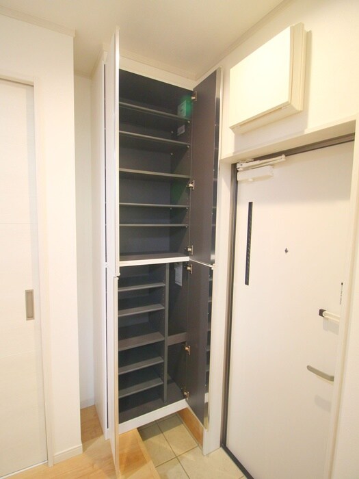 物件内観写真17　(靴箱)