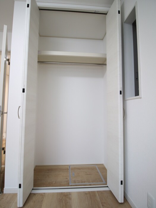 物件内観写真20　(収納)