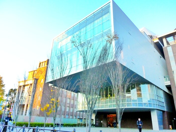 私立国士館大学