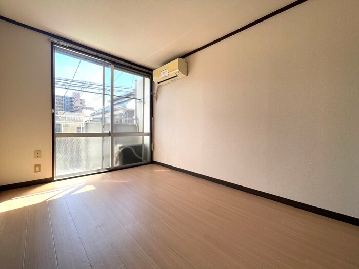 物件内観写真7　(居室)