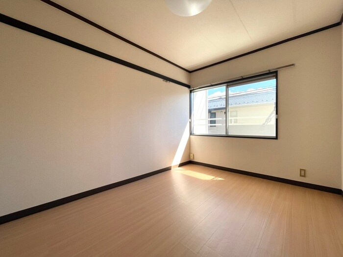 物件内観写真9　(居室)