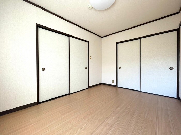 物件内観写真10　(居室)