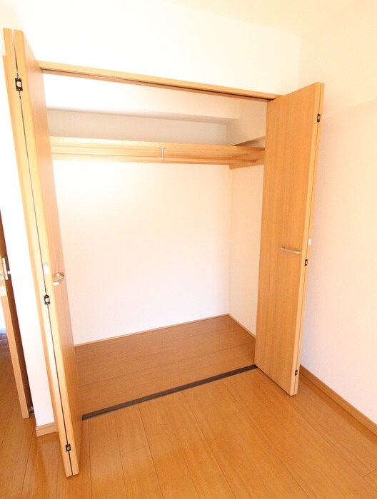 物件内観写真12　(収納)