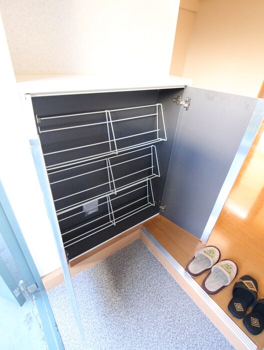 物件内観写真13　(靴箱)