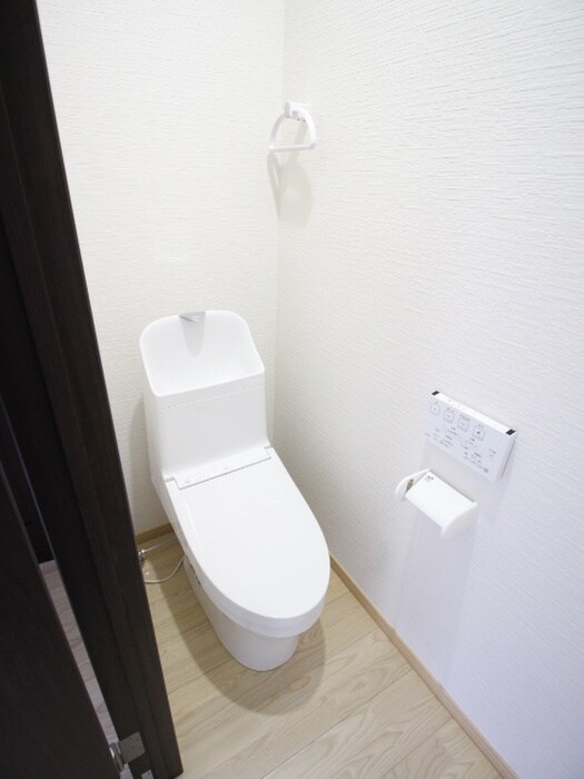 物件内観写真12　(トイレ)