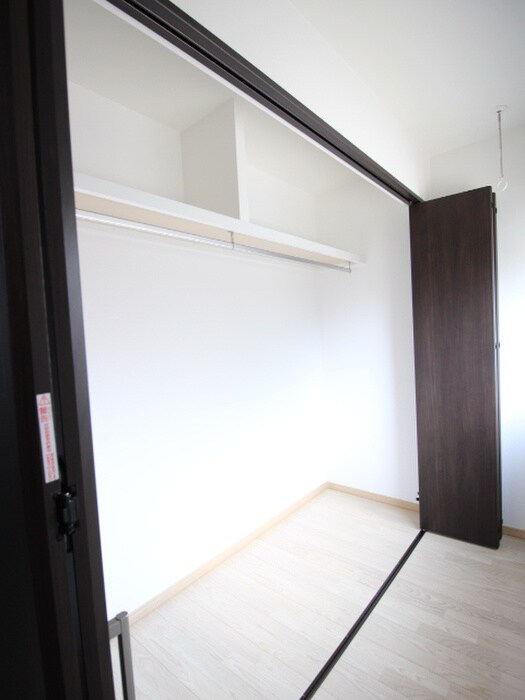 物件内観写真13　(収納)