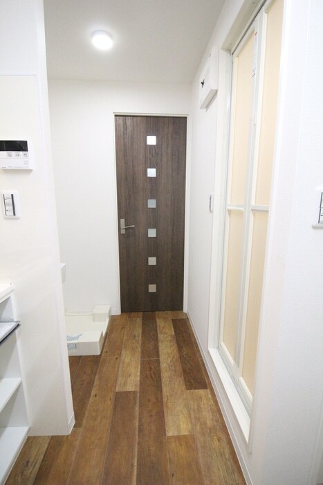 物件内観写真20　(廊下)