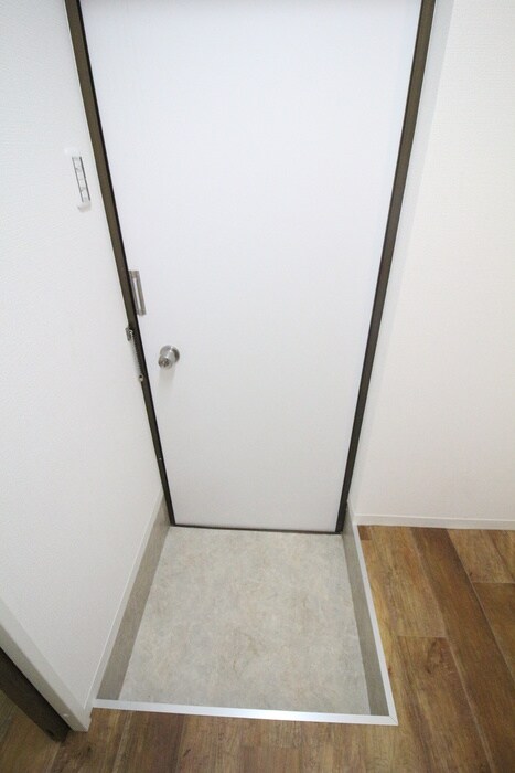 物件内観写真21　(玄関)