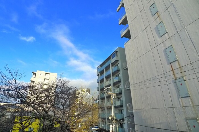 物件内観写真22　(室内からの展望)