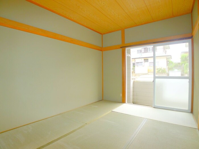 物件内観写真10　(居室)