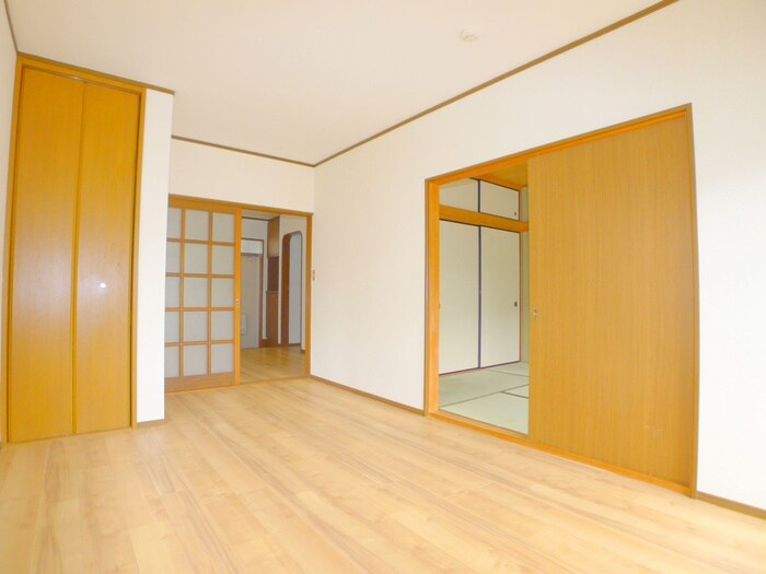 物件内観写真18　(居室)