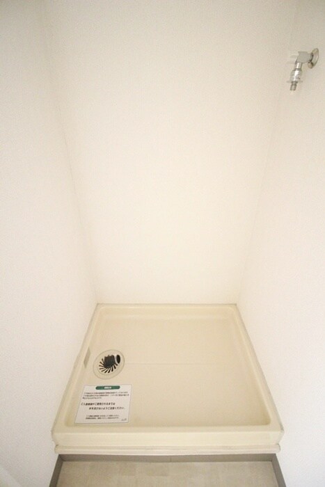 物件内観写真17　(洗濯機置場)